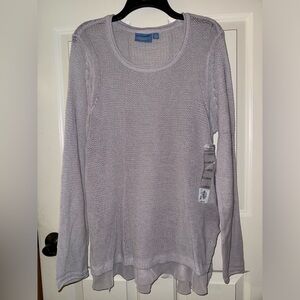 Simply vera Vera Wang tunic sweater with sheer, trim adds charming appeal. NWT